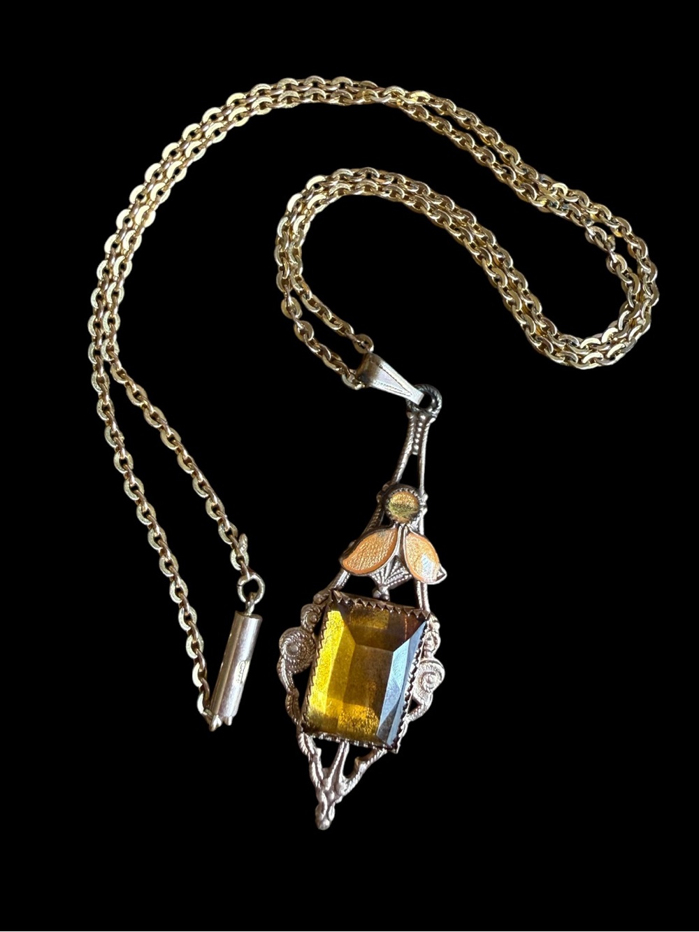 Art Deco Czech glass pendant necklace